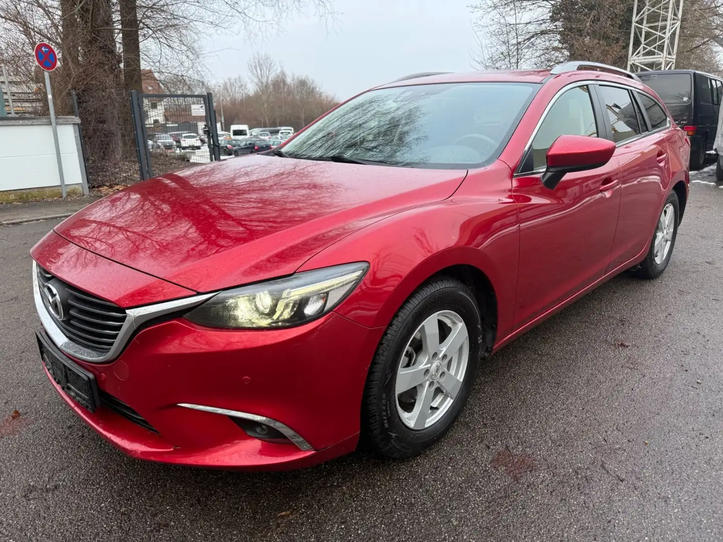 Mazda 6 Kombi Exclusive-Line EURO 6 1 Hand HU 9.2026 Rouge - 2