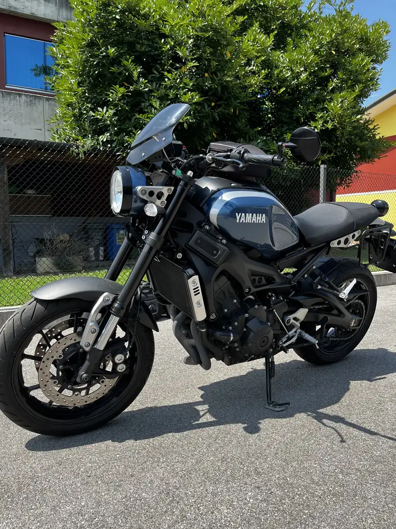 Yamaha XSR 900 abs - 1