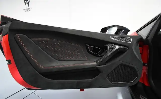 Lamborghini Spyder LP640-4 view 12