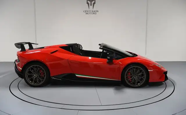 Lamborghini Spyder LP640-4 view 3