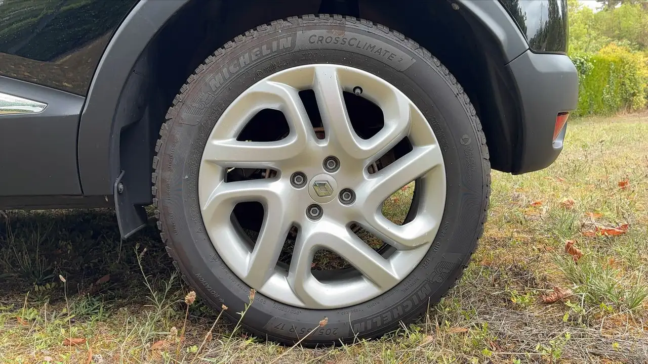 Renault Captur — photo 19