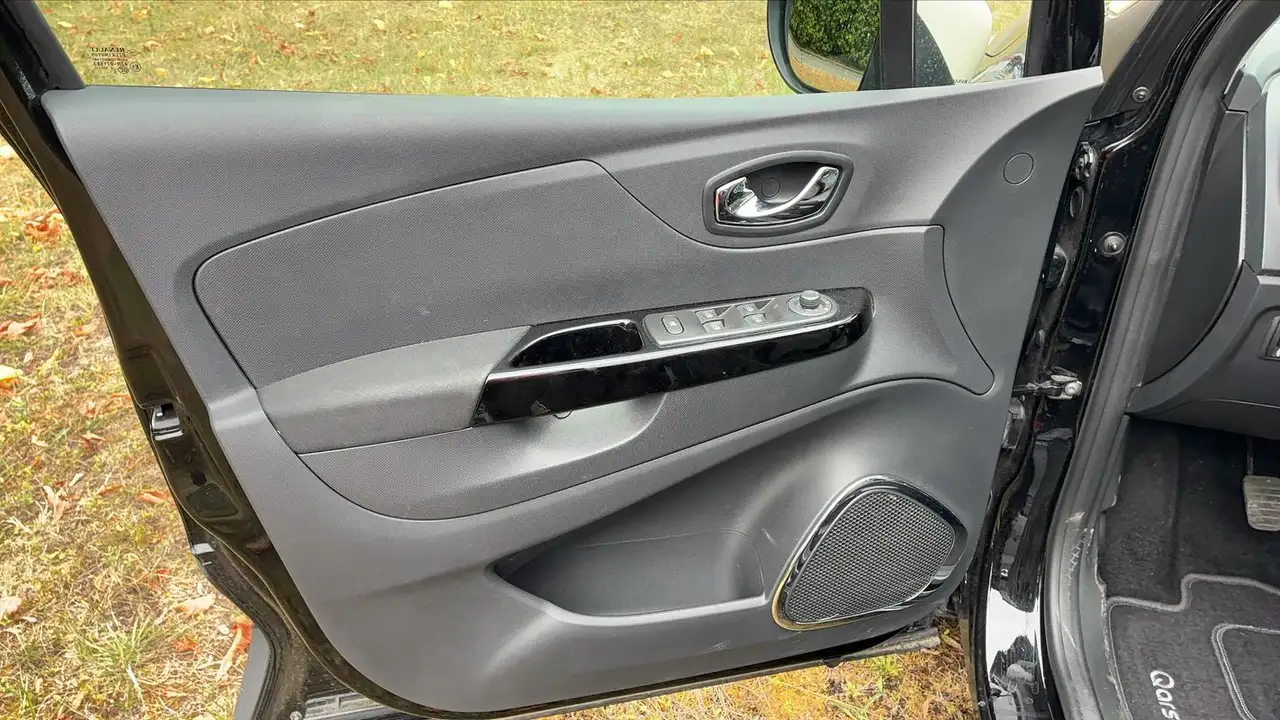 Renault Captur — photo 7