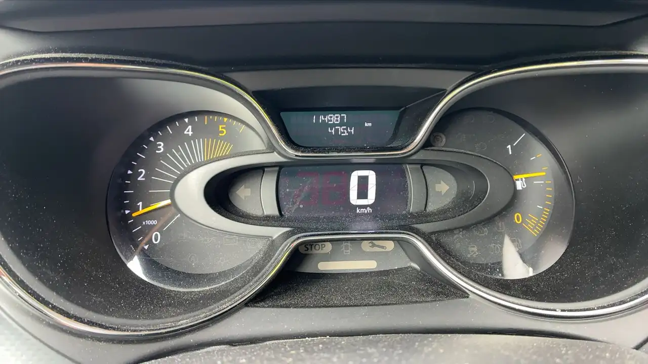 Renault Captur — photo 12