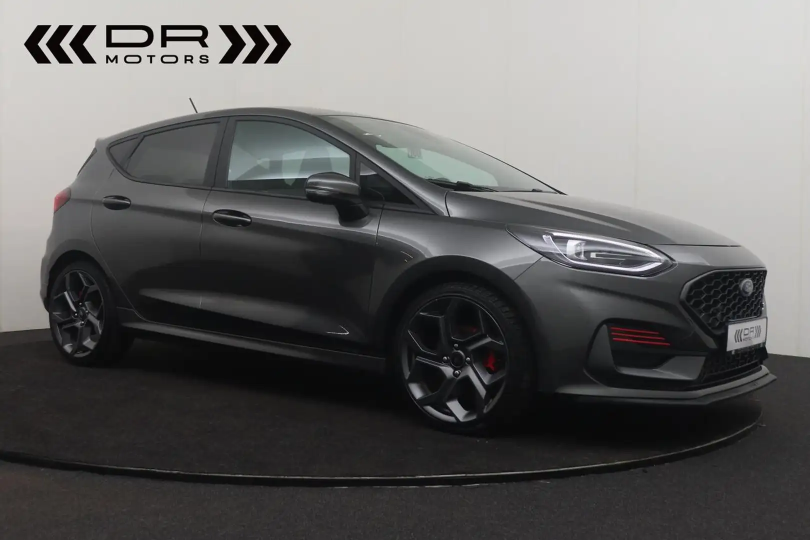 Ford Fiesta FIESTA ST - BANG & OLUFSEN - CARPLAY - KEYLESS ENT Grijs - 2