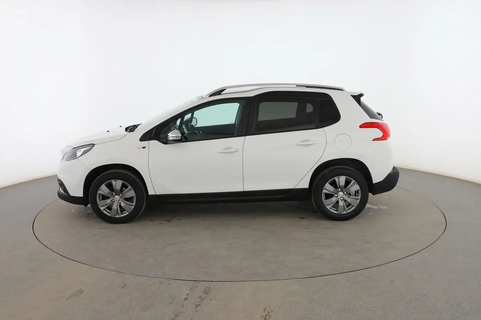 Peugeot 2008 1.6 BlueHDI Style 100 Білий - 2