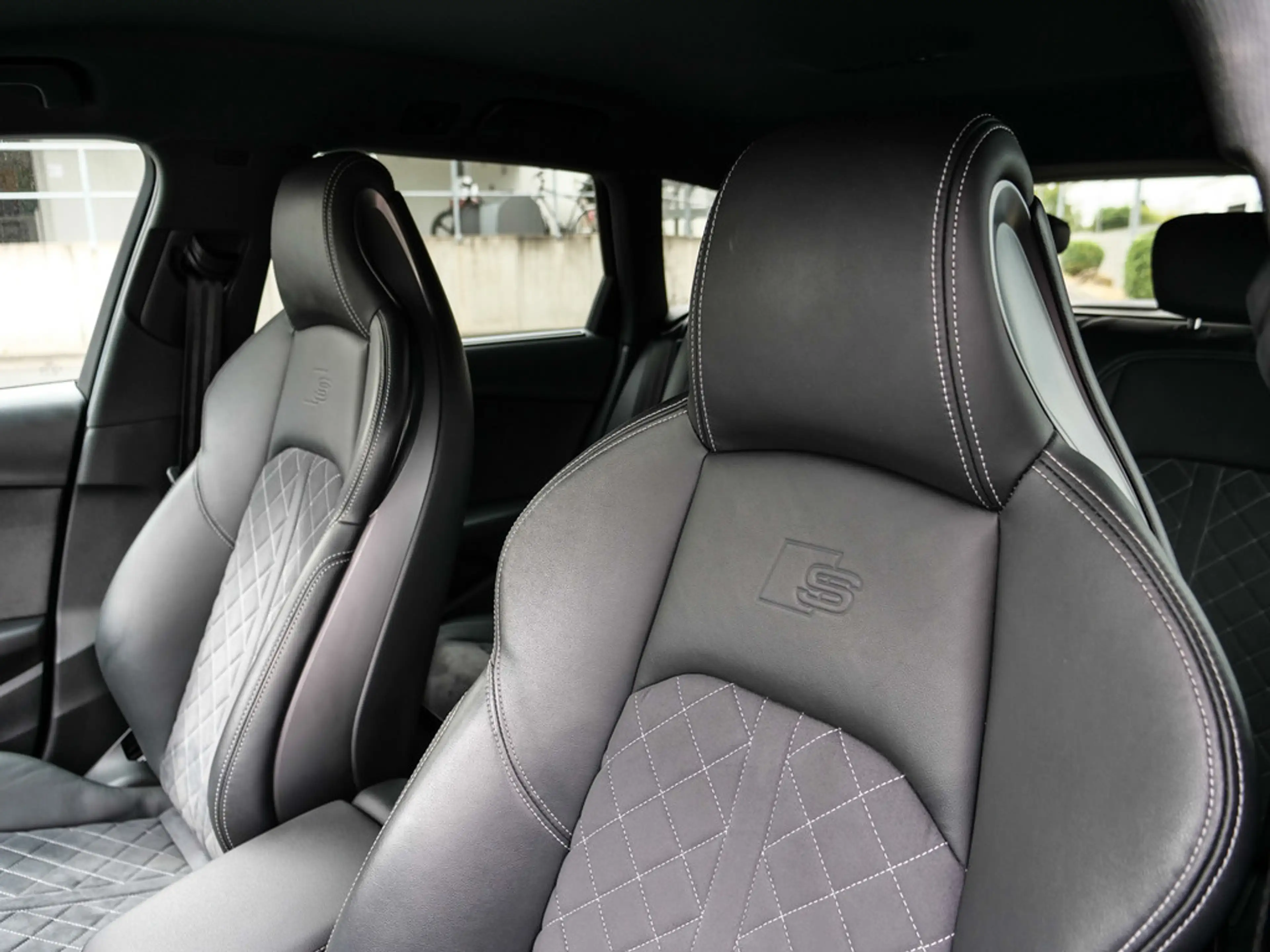 Audi S4 Avant 3.0 TDI quattro AHK/Matrix-LED/Optikpaket-Black/360°-Kamera/K — photo 10