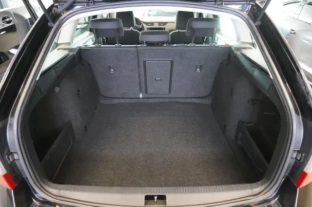 Skoda Octavia view 10
