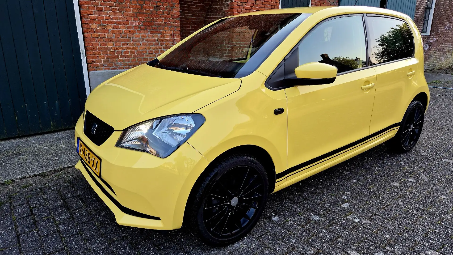 SEAT Mii 1.0 Style Желтый - 1