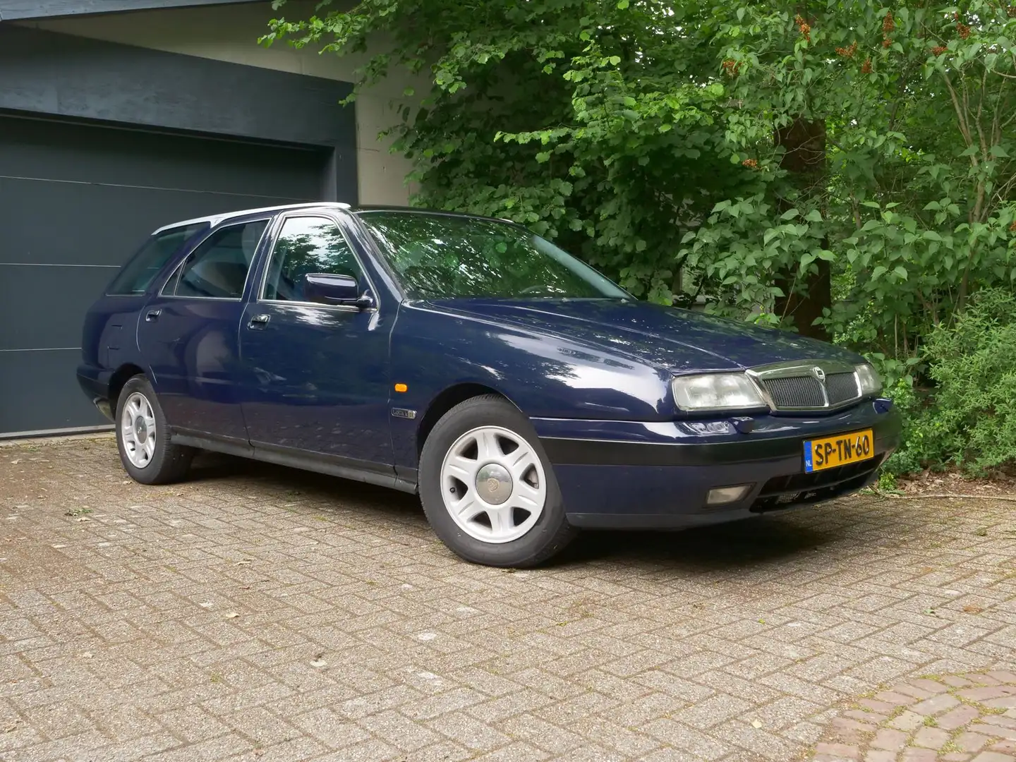 Lancia K K 2.4-20V LS Stationwagon Albastru - 1