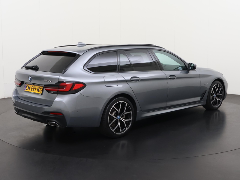 BMW 530 5-serie Touring 530e M Sport Shadow | Panoramadak — photo 4