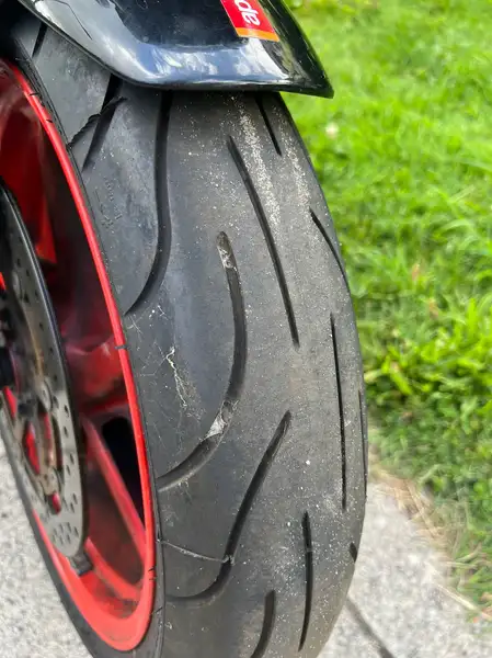 Aprilia Tuono - foto 4