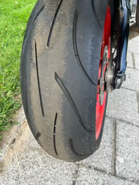 Aprilia Tuono - foto 5