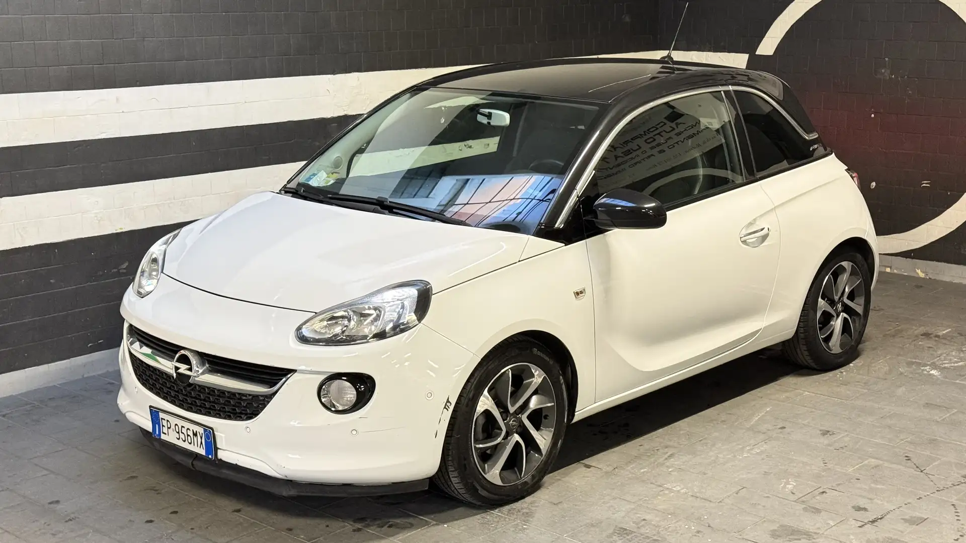 Opel Adam 1.2 White-Black Link - 1
