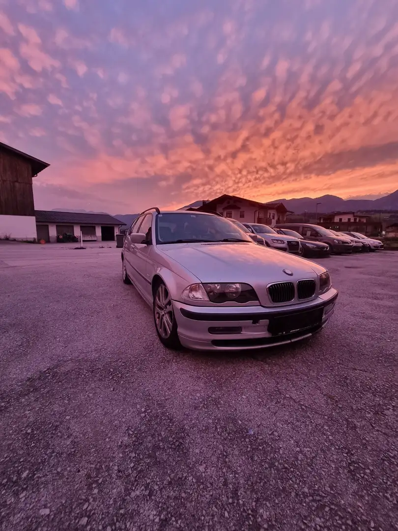 BMW 330 330xd touring Allrad Anhängerkupplung - 1