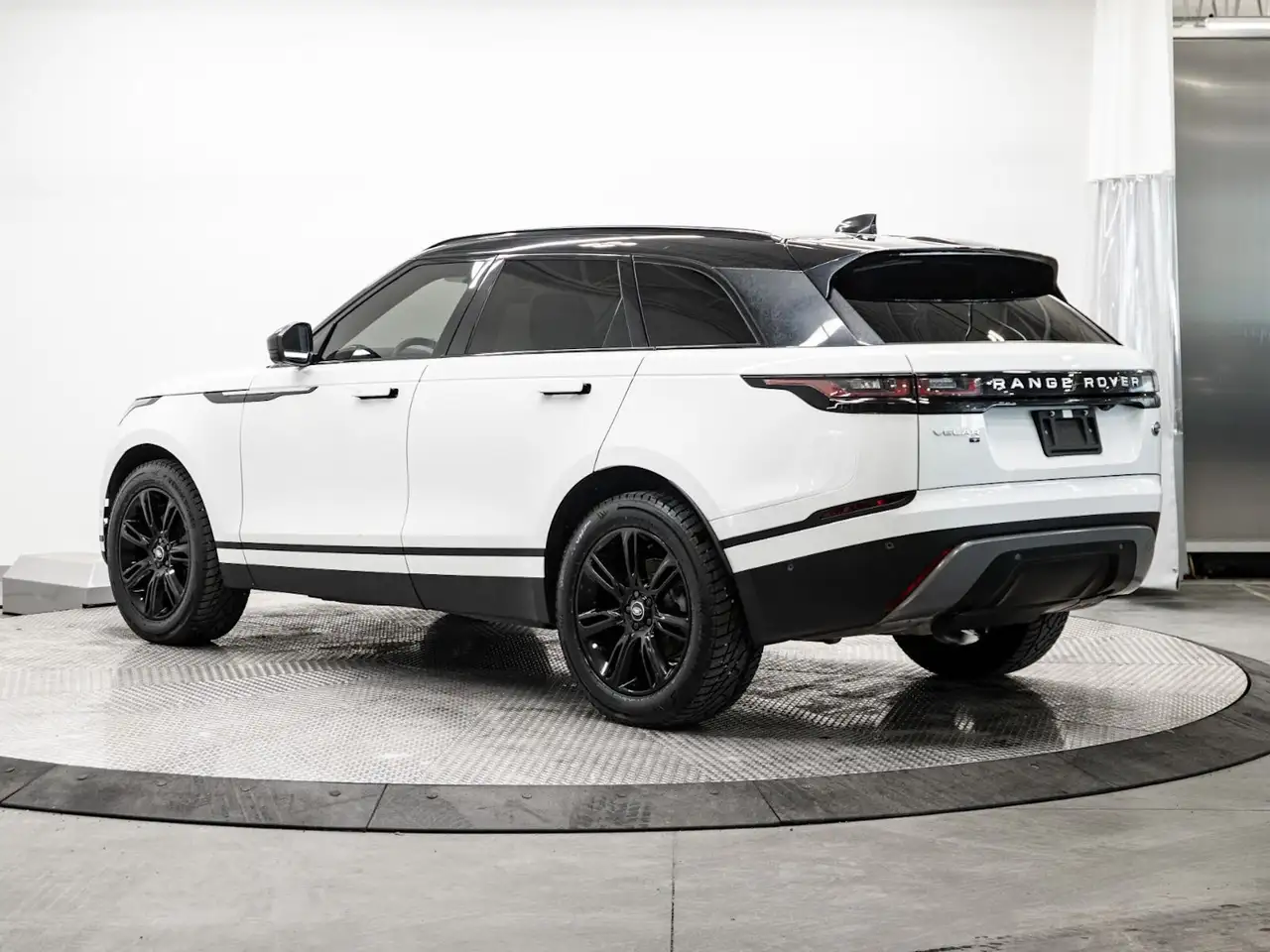 Land Rover Range Rover Velar снимка Land Rover Range Rover Velar