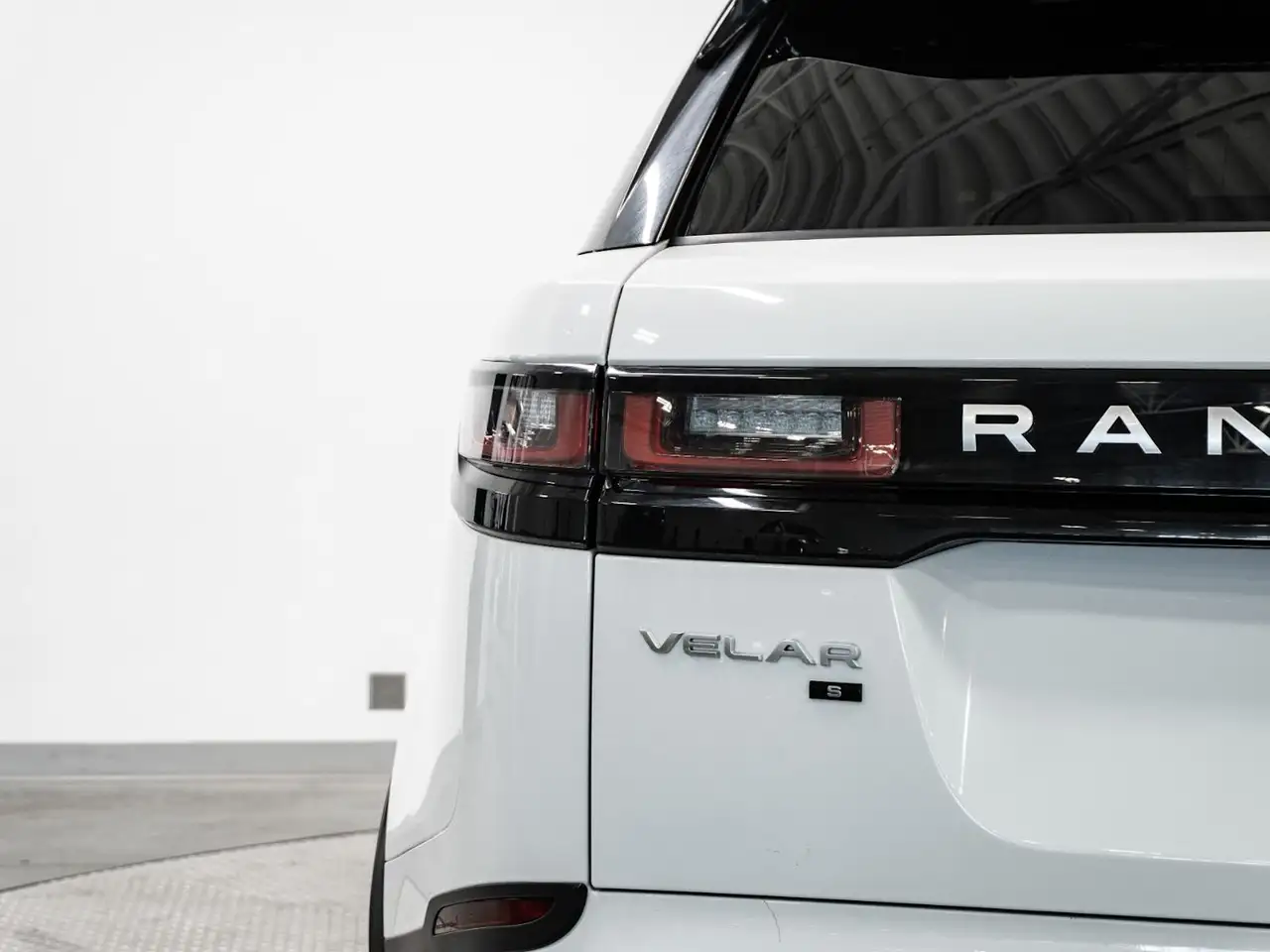 Land Rover Range Rover Velar снимка Land Rover Range Rover Velar