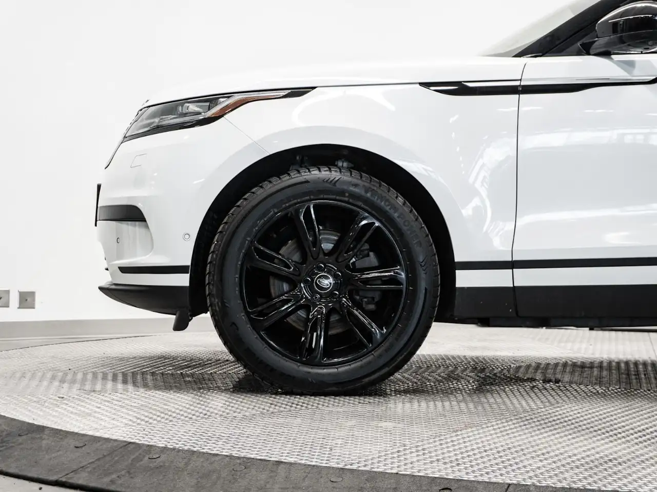 Land Rover Range Rover Velar снимка Land Rover Range Rover Velar