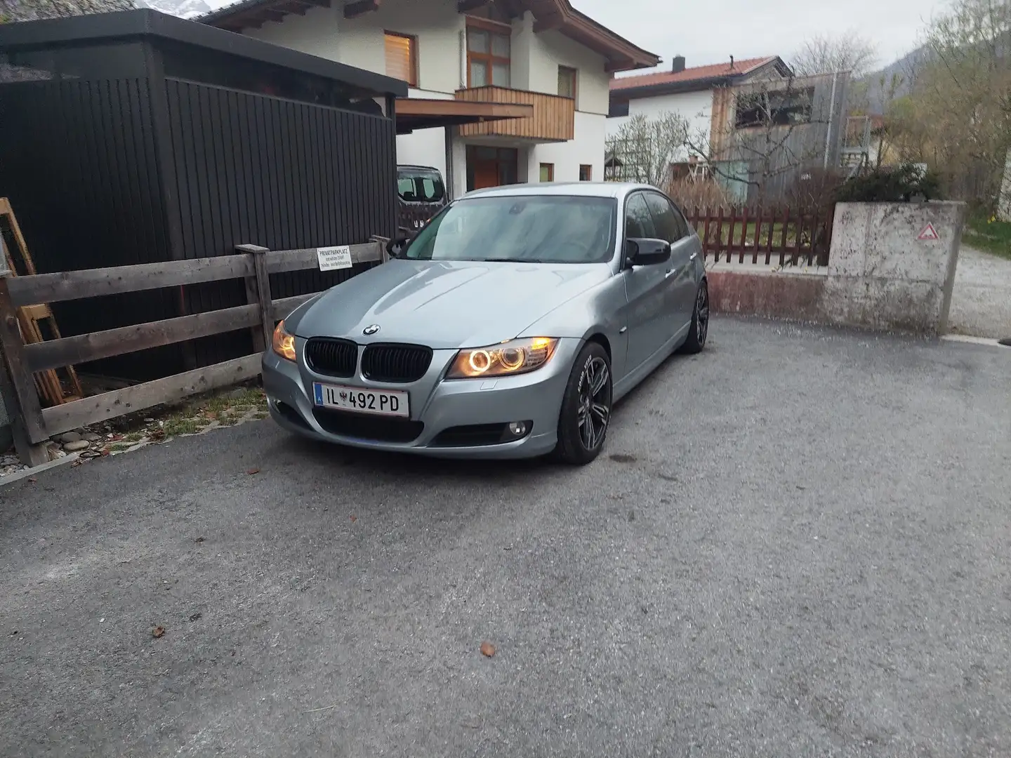 BMW 320 320d Fleet Efficient Dynamics Edition Blau - 1