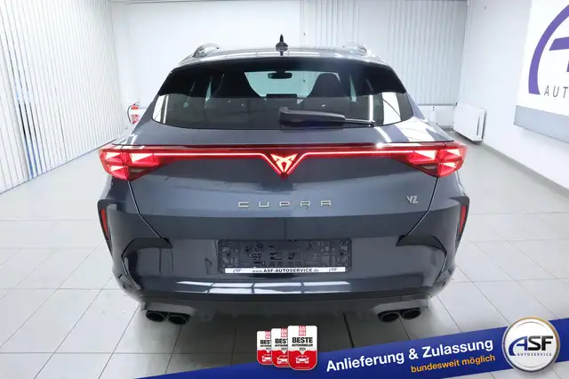 Cupra Formentor view 8