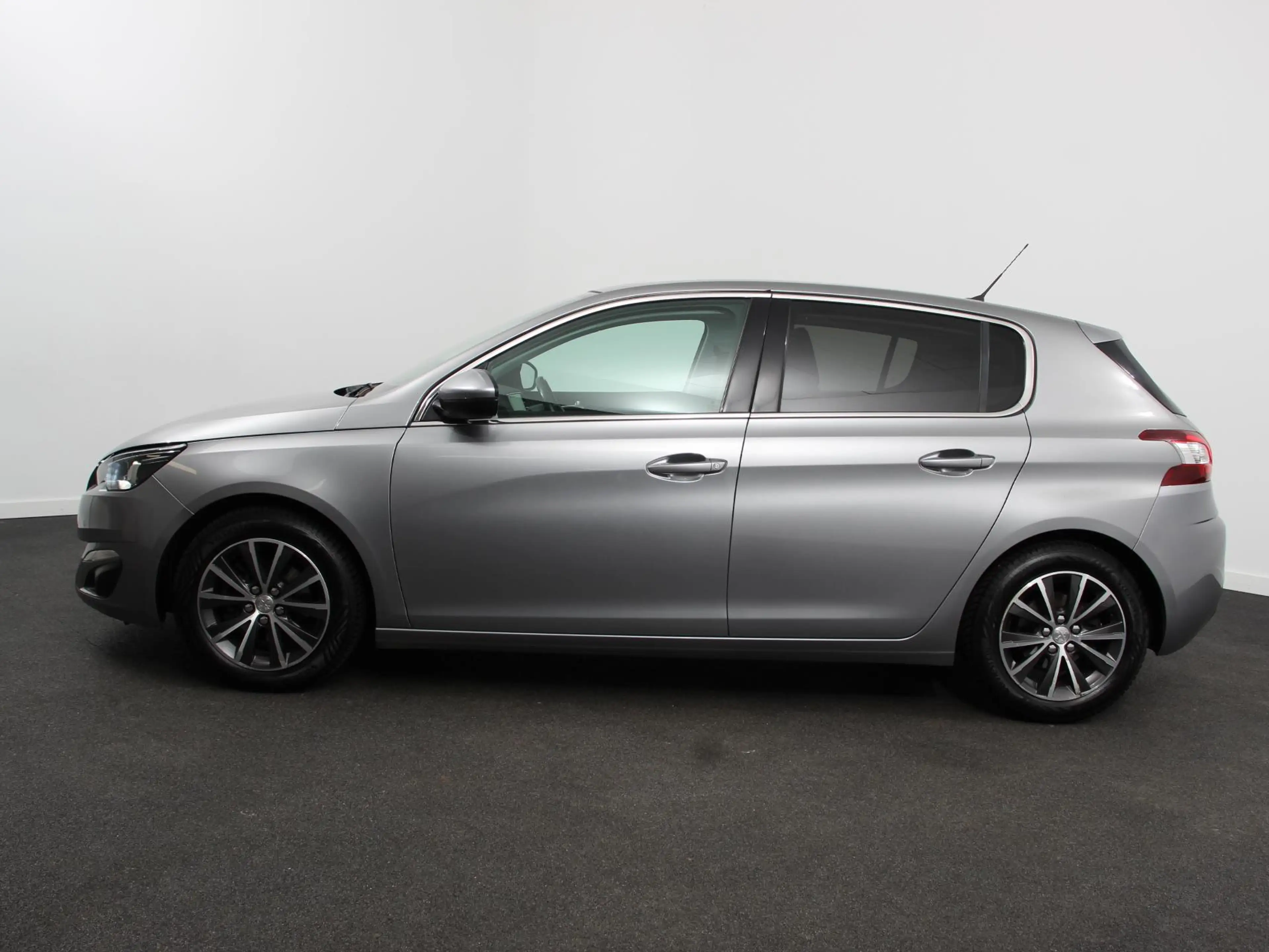 Peugeot 308 1.2 PureTech Blue Lease Premium Lees opmerkingen! — photo 8