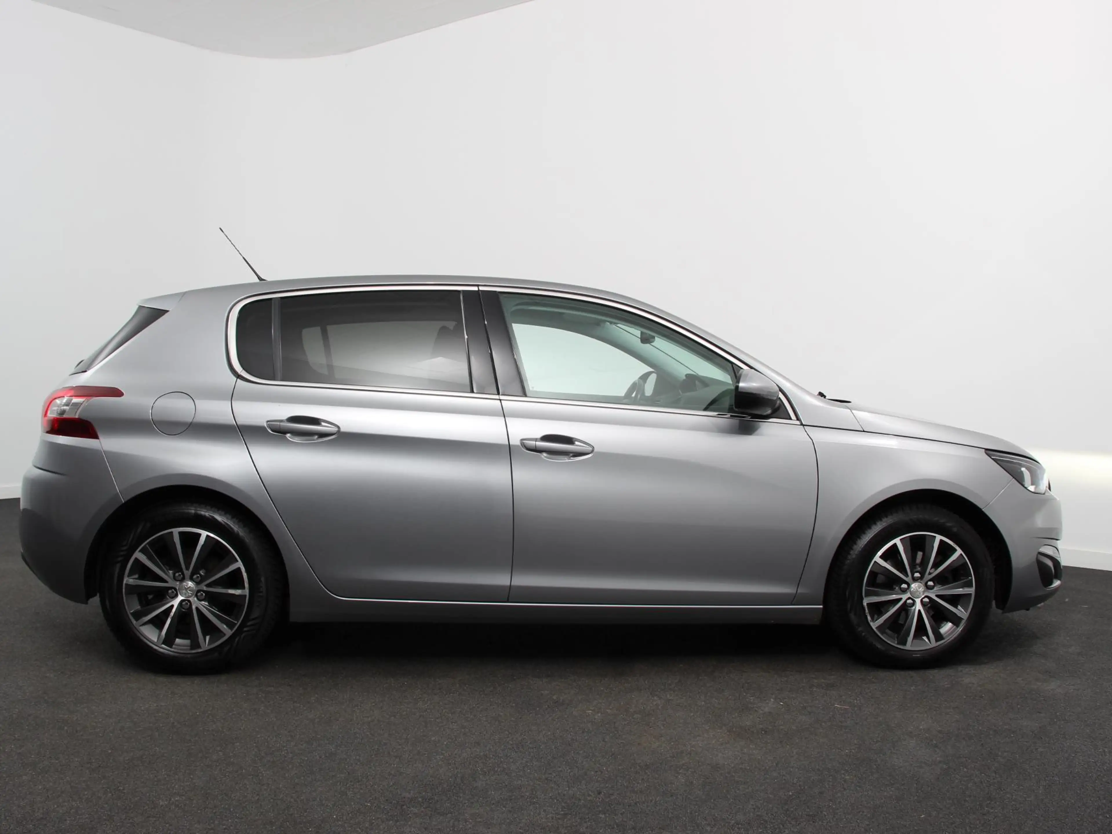Peugeot 308 1.2 PureTech Blue Lease Premium Lees opmerkingen! — photo 7