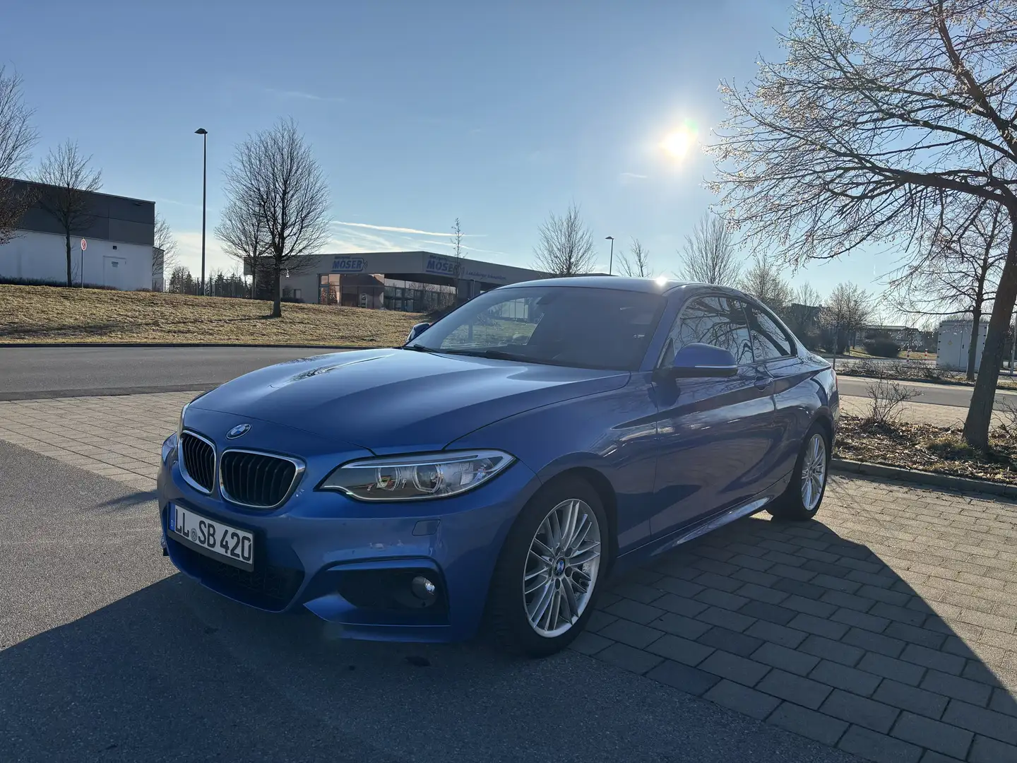 BMW 220 220 d M Sport Blau - 2