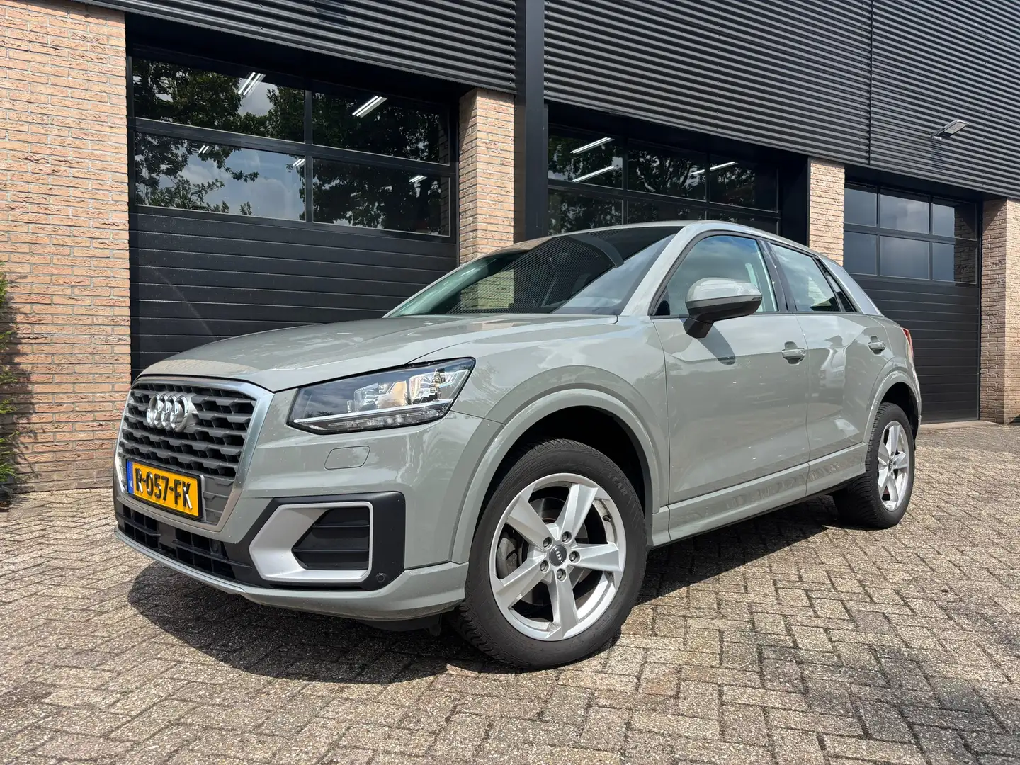 Audi Q2 1.4 TFSI CoD Design Pro Line Plus Trekhaak Grijs - 1