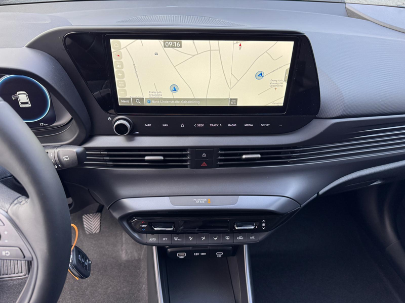 Hyundai i20 Family Automatik 66 kW (90 PS), Automatik, Fron... — photo 10