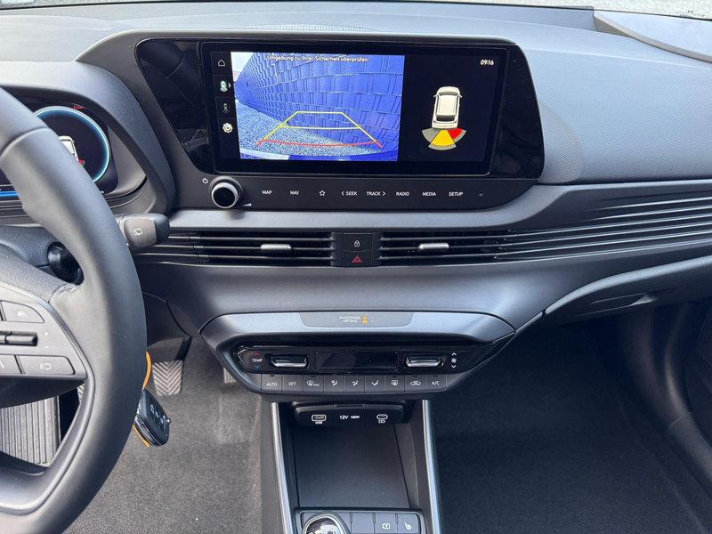 Hyundai i20 Family Automatik 66 kW (90 PS), Automatik, Fron... — photo 9