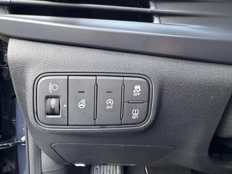 Hyundai i20 Family Automatik 66 kW (90 PS), Automatik, Fron... — photo 14