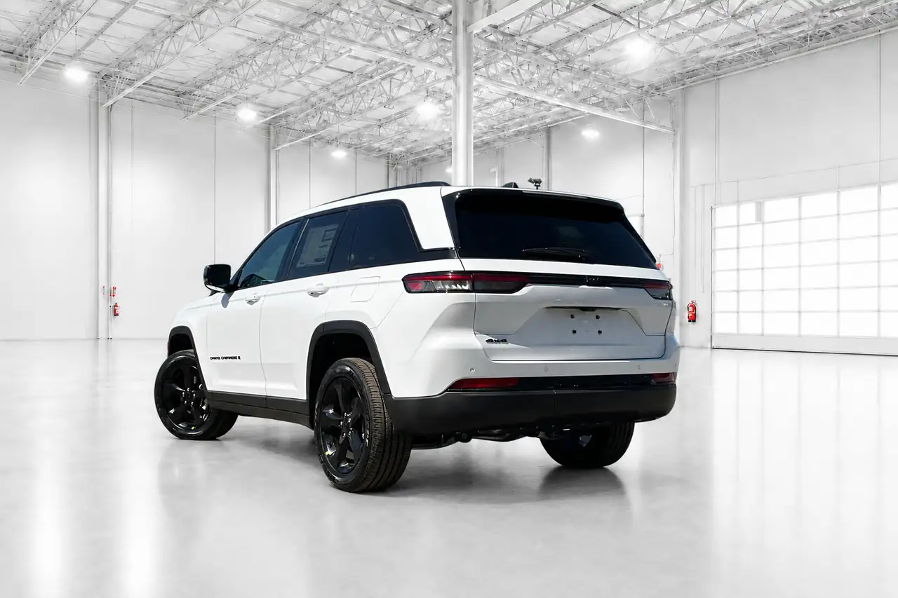 Jeep Grand Cherokee снимка Jeep Grand Cherokee