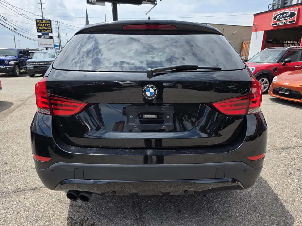 BMW X1 снимка BMW X1