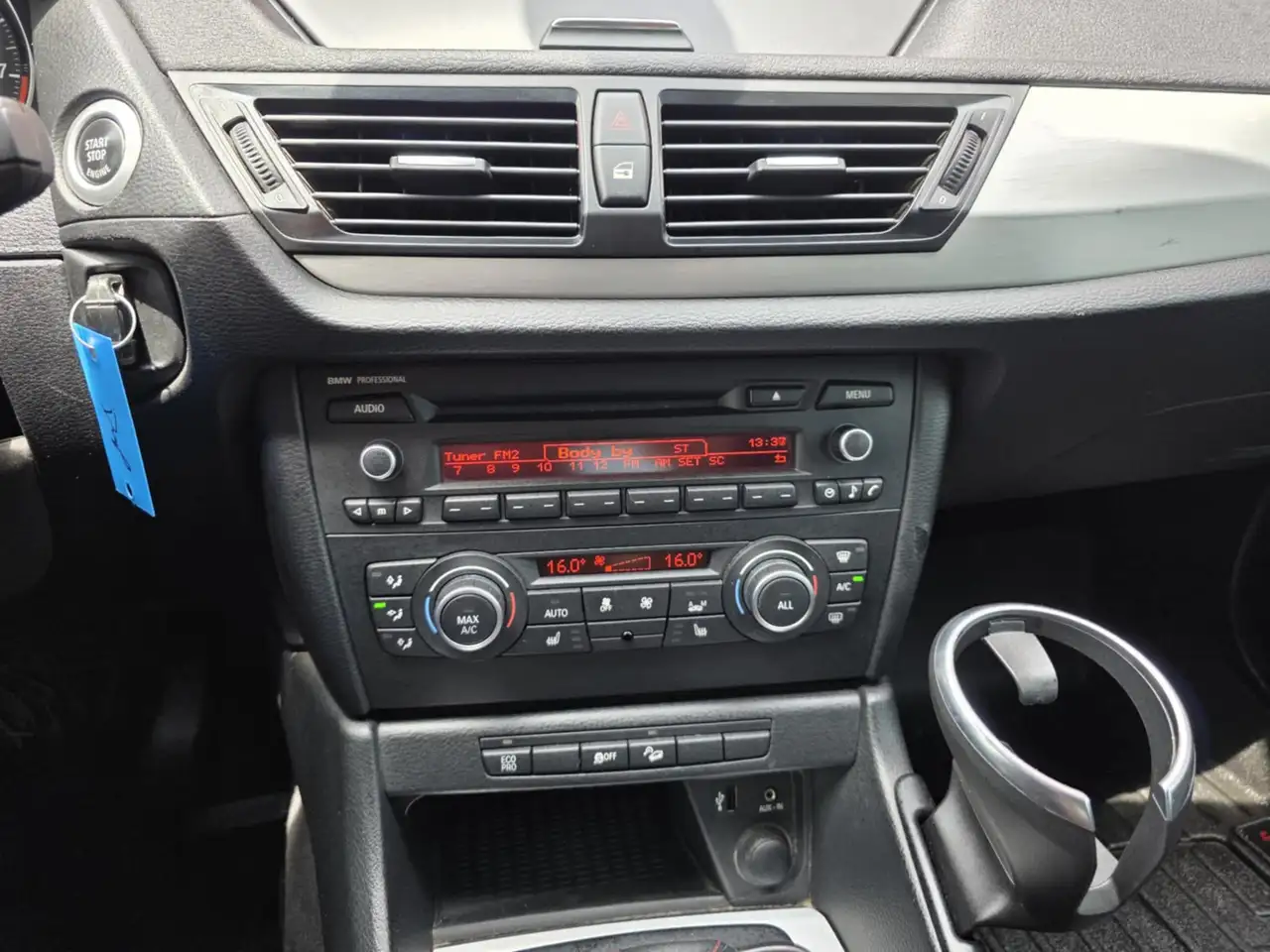 BMW X1 снимка BMW X1
