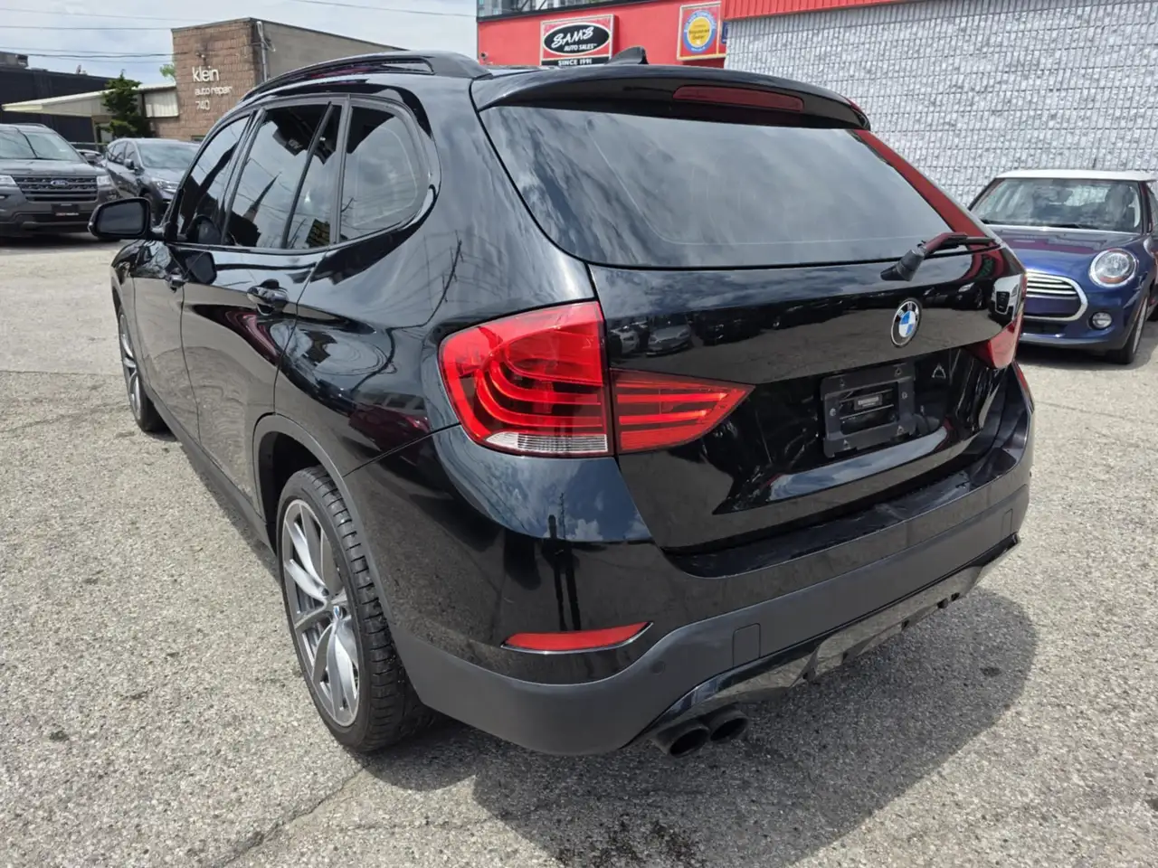 BMW X1 снимка BMW X1