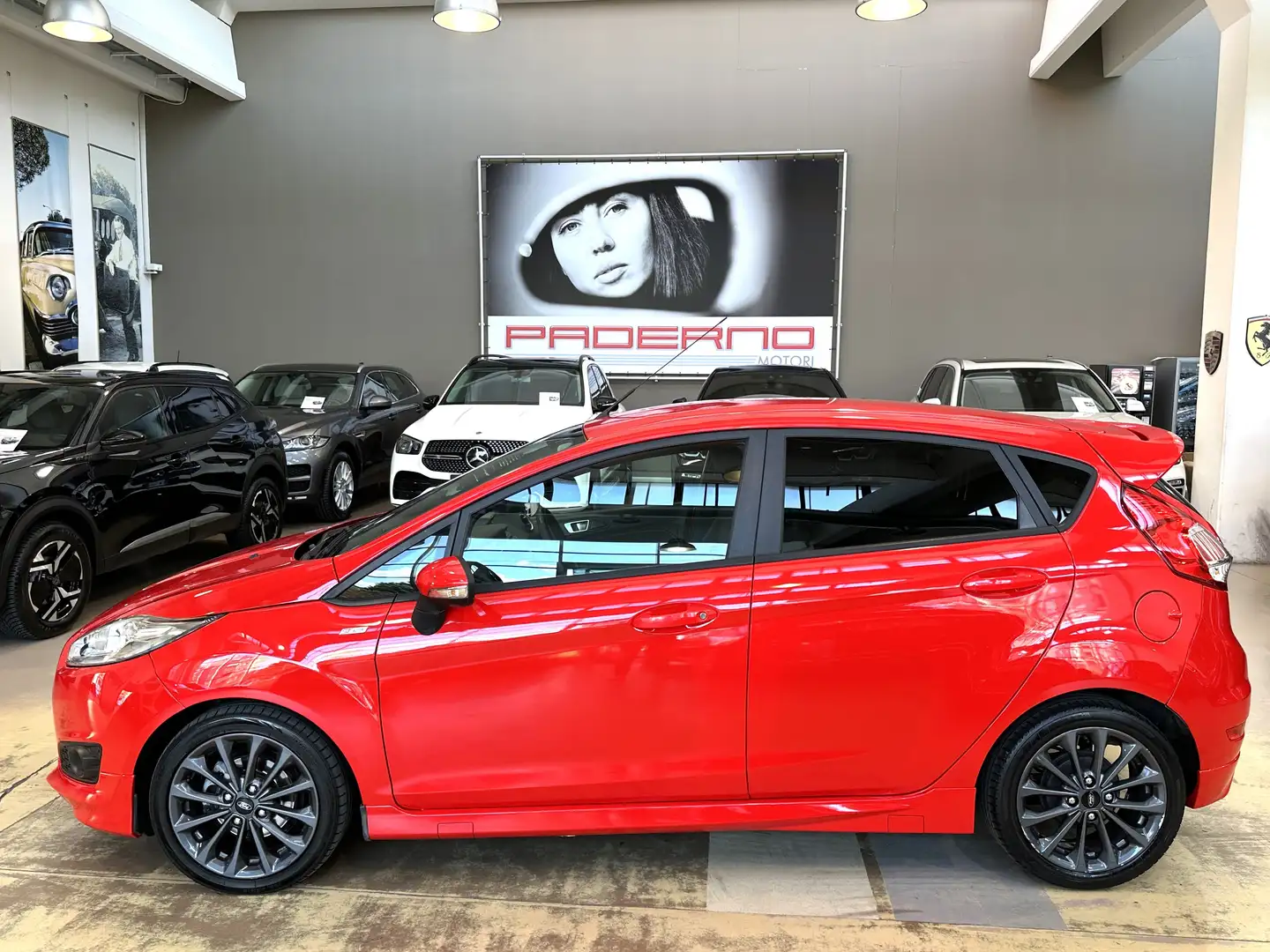 Ford Fiesta 1.5 tdci 75 cv 5 Porte ST-line - Navigatore Rouge - 2