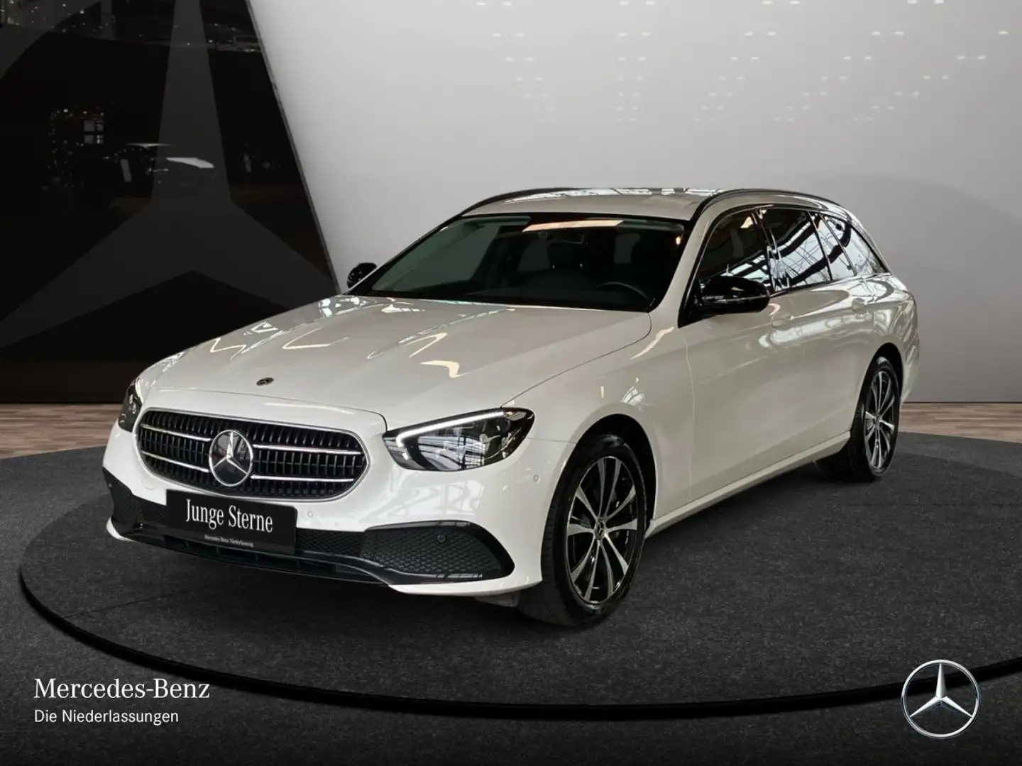 Mercedes-Benz E 300 de T AVANTG+NIGHT+AHK+LED+KAMERA+9G Weiß - 2