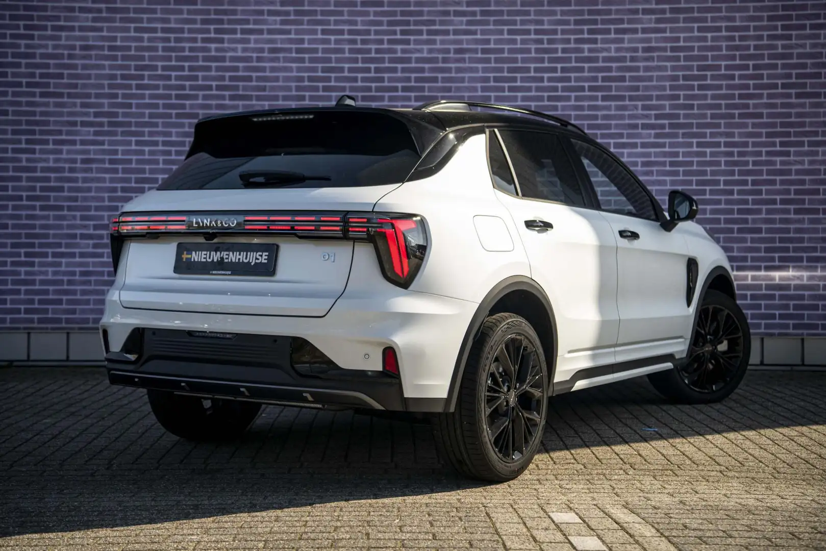 Lynk & Co 01 1.5 More UIT VOORRAAD LEVERBAAR | NIEUW MODEL 2026 Weiß - 2