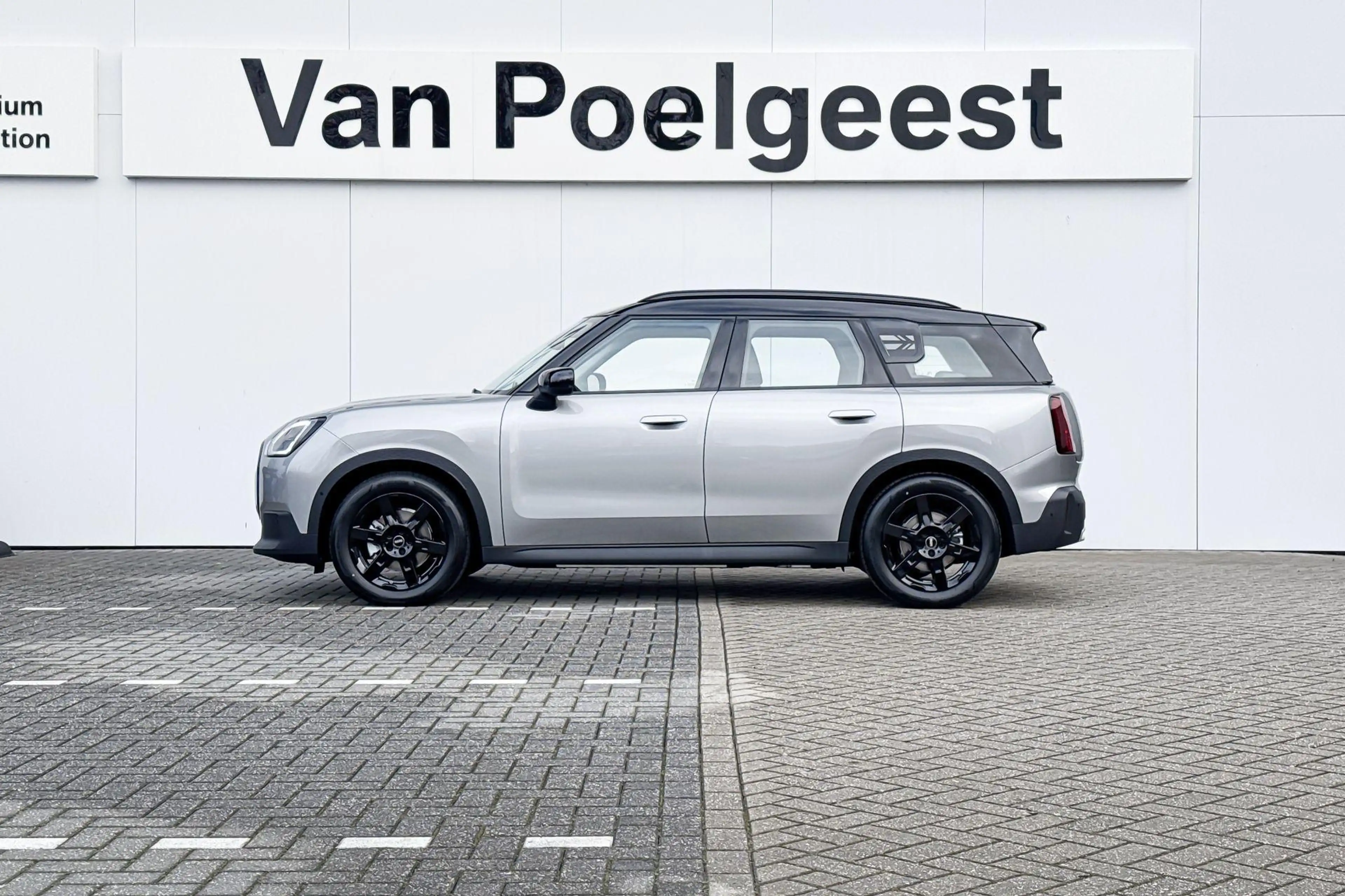 MINI Countryman E Electric Classic Pakket M — photo 2