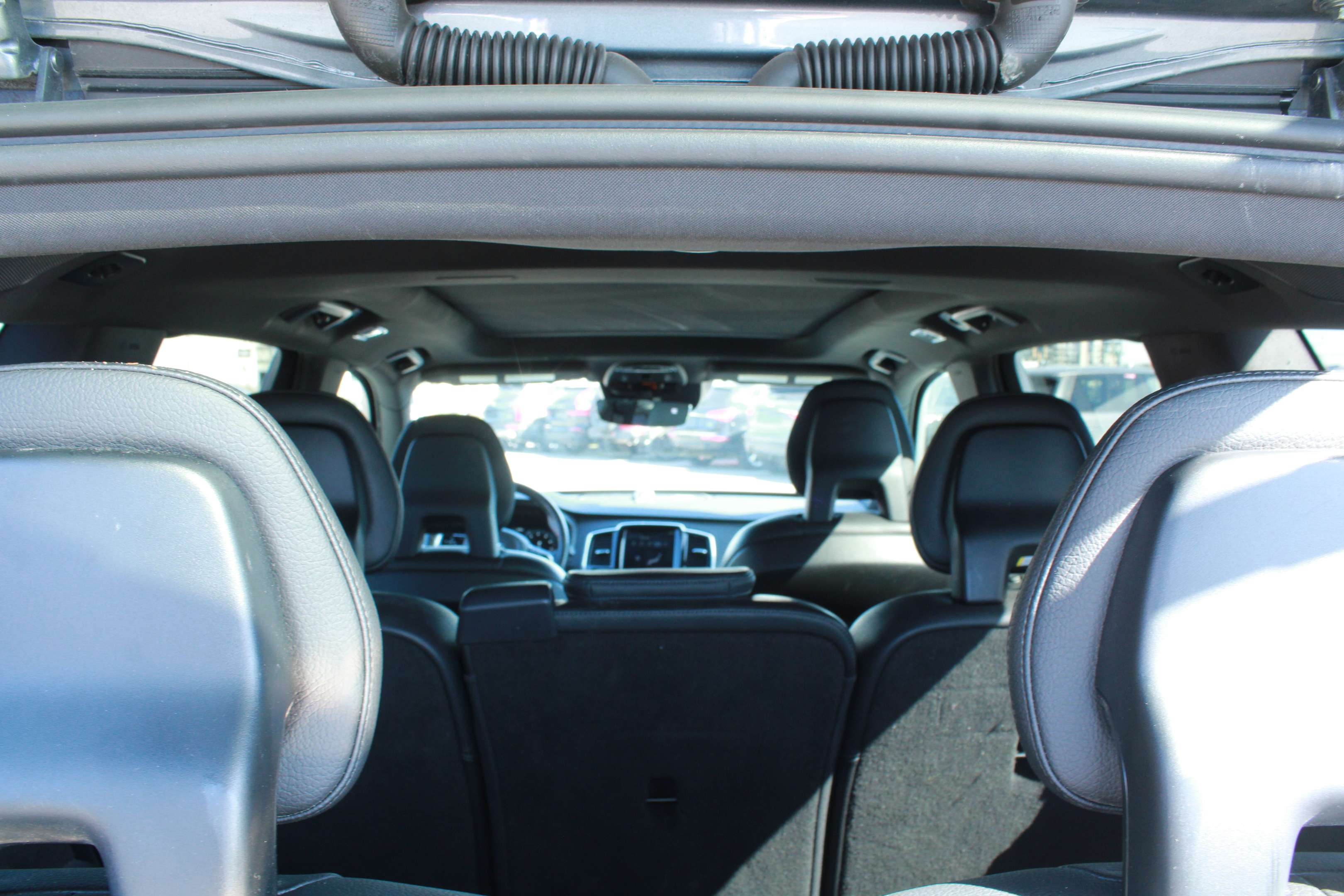 2017 Volvo XC90 AWD T6 Momentum 7-Passenger thumb 21