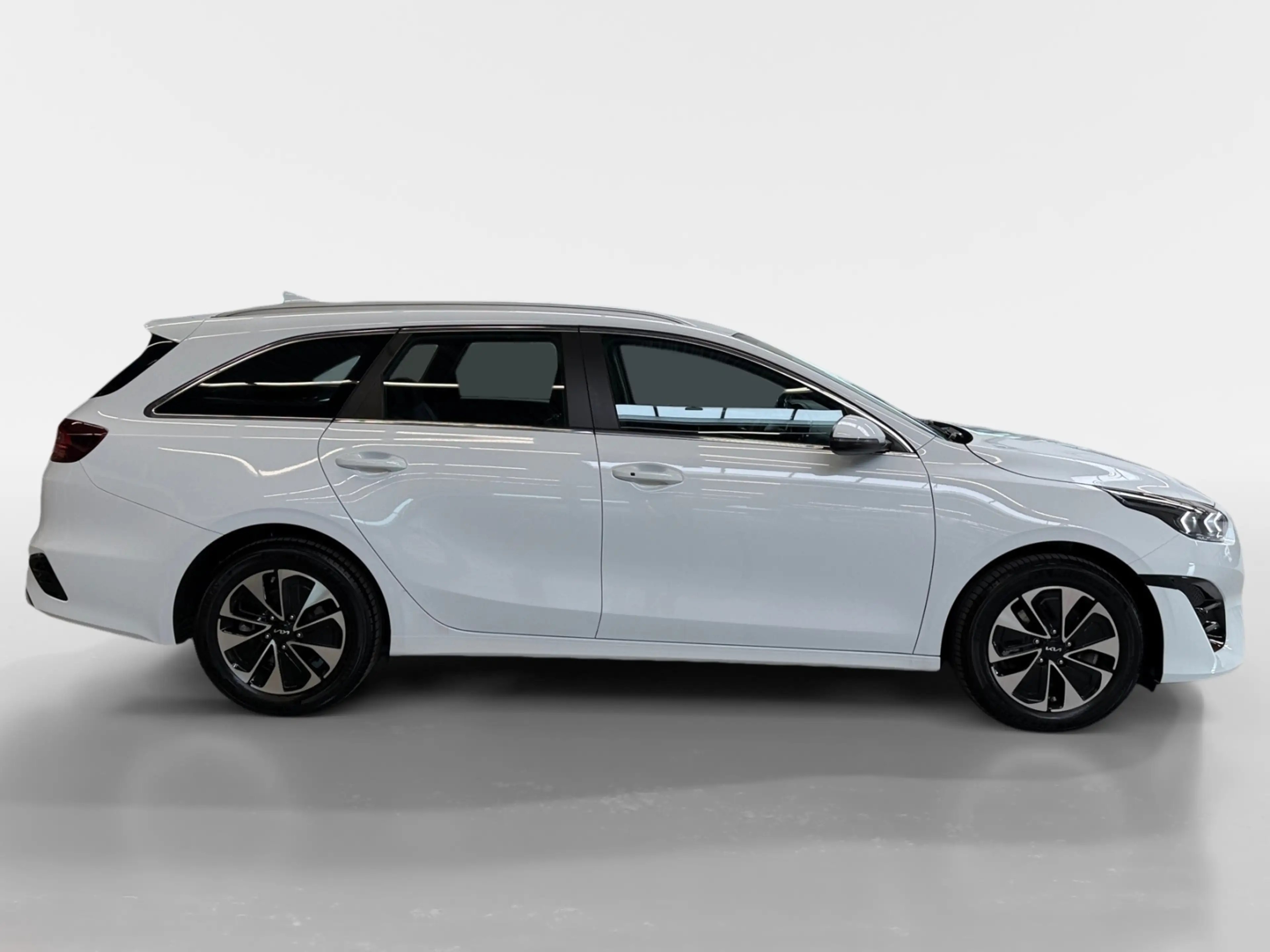 Kia Ceed SW / cee'd SW Sportswagon 1.6 GDI PHEV DynamicLine I Camera I Ca — photo 7