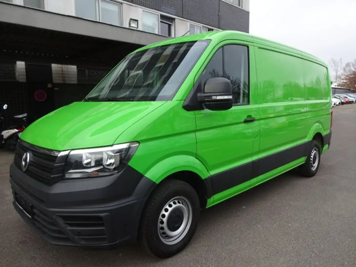 Volkswagen Crafter 35 2.0 TDI MR Aut. *R-CAM.... Groen - 1