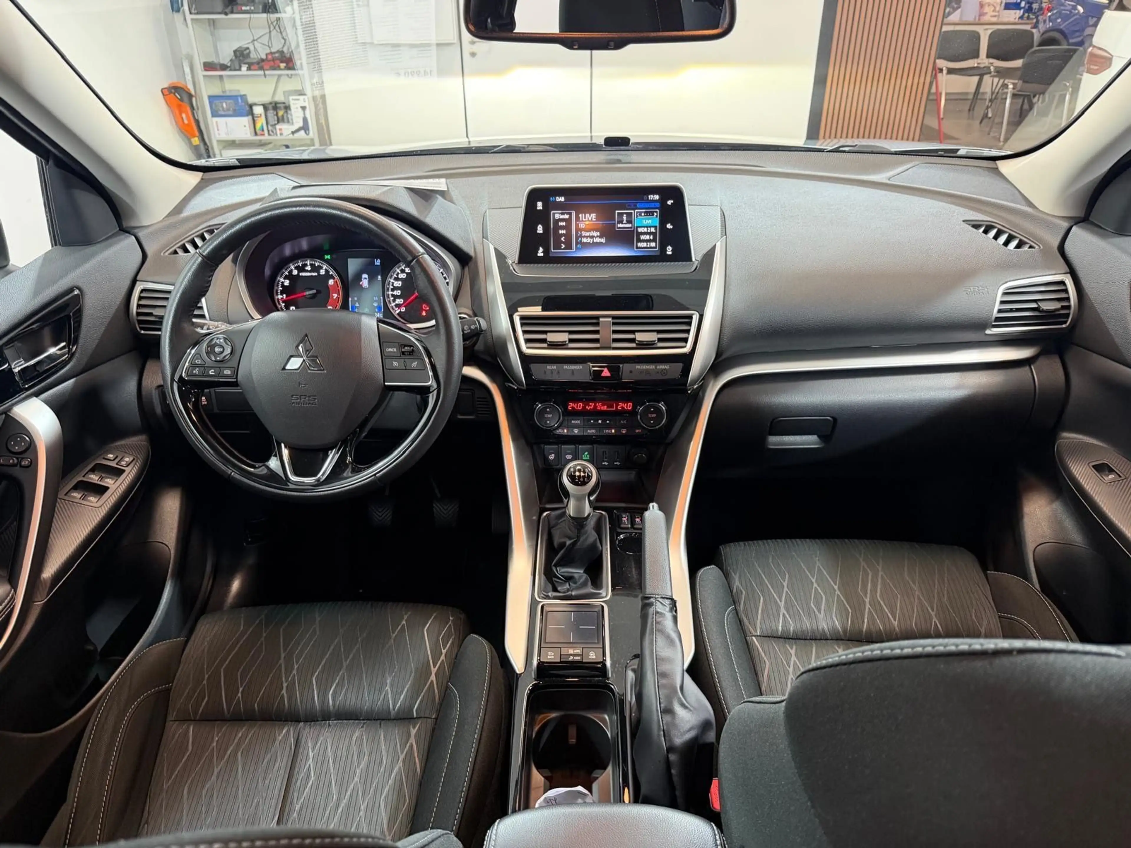 Mitsubishi Eclipse Cross Diamant Edition+ 2WD/AHK/Kamera/ — photo 10