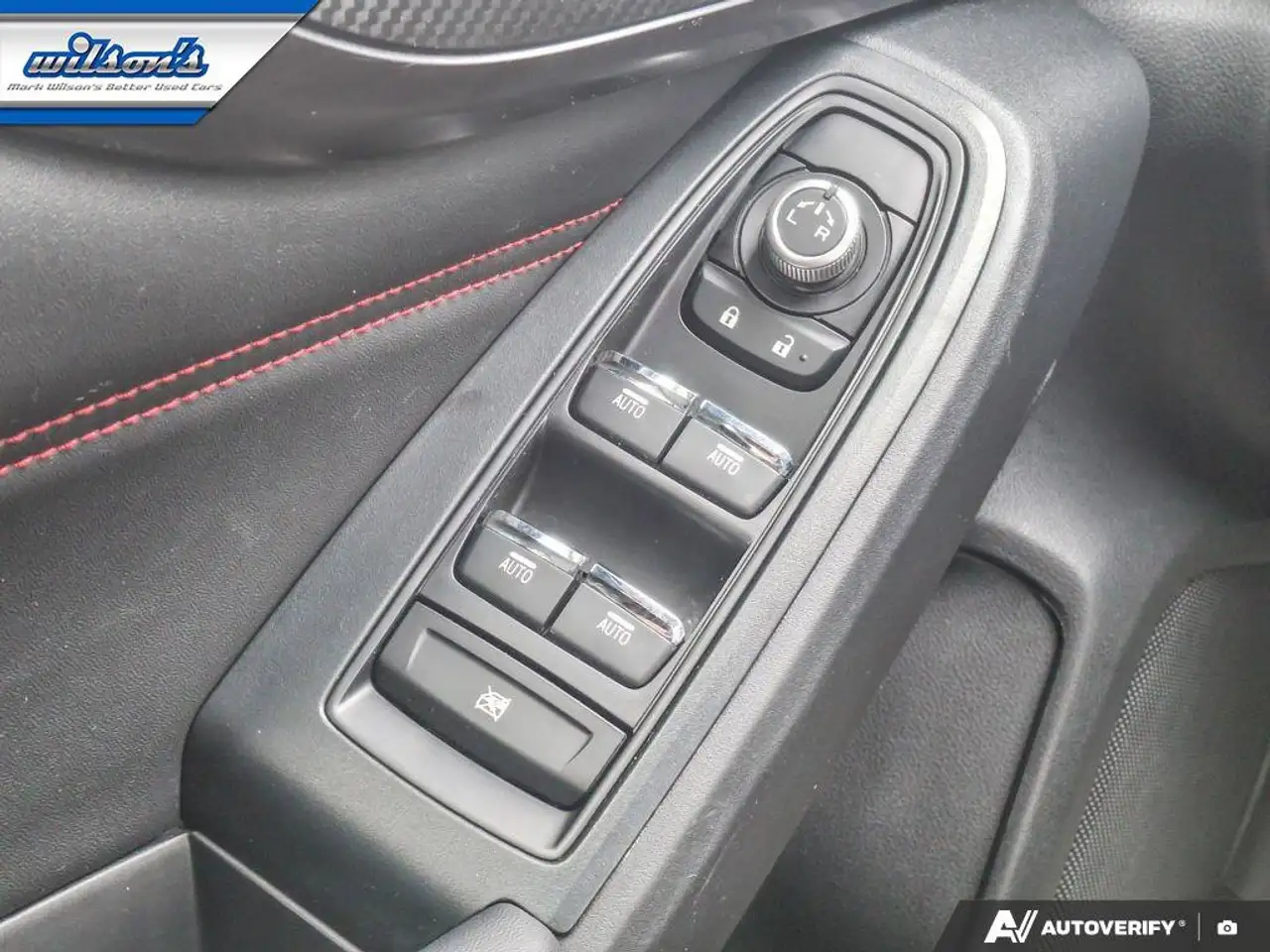 Subaru WRX снимка Subaru WRX