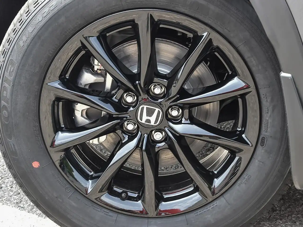 Honda CR-V photo Honda CR-V