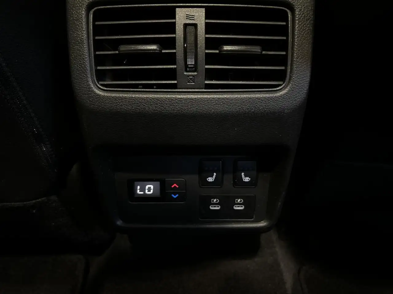 Nissan Rogue photo Nissan Rogue