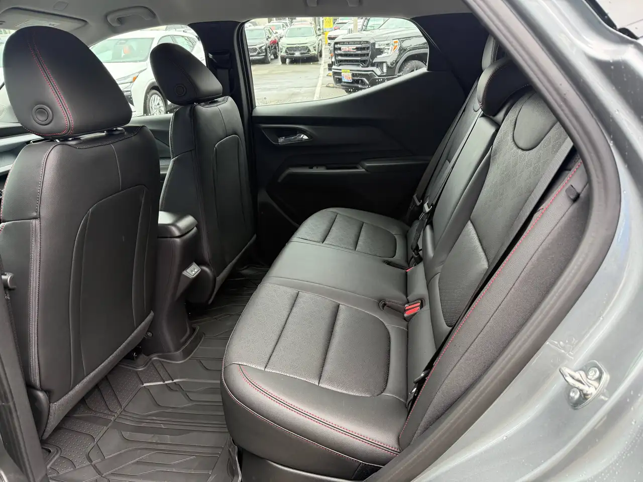 Chevrolet Bolt photo Chevrolet Bolt