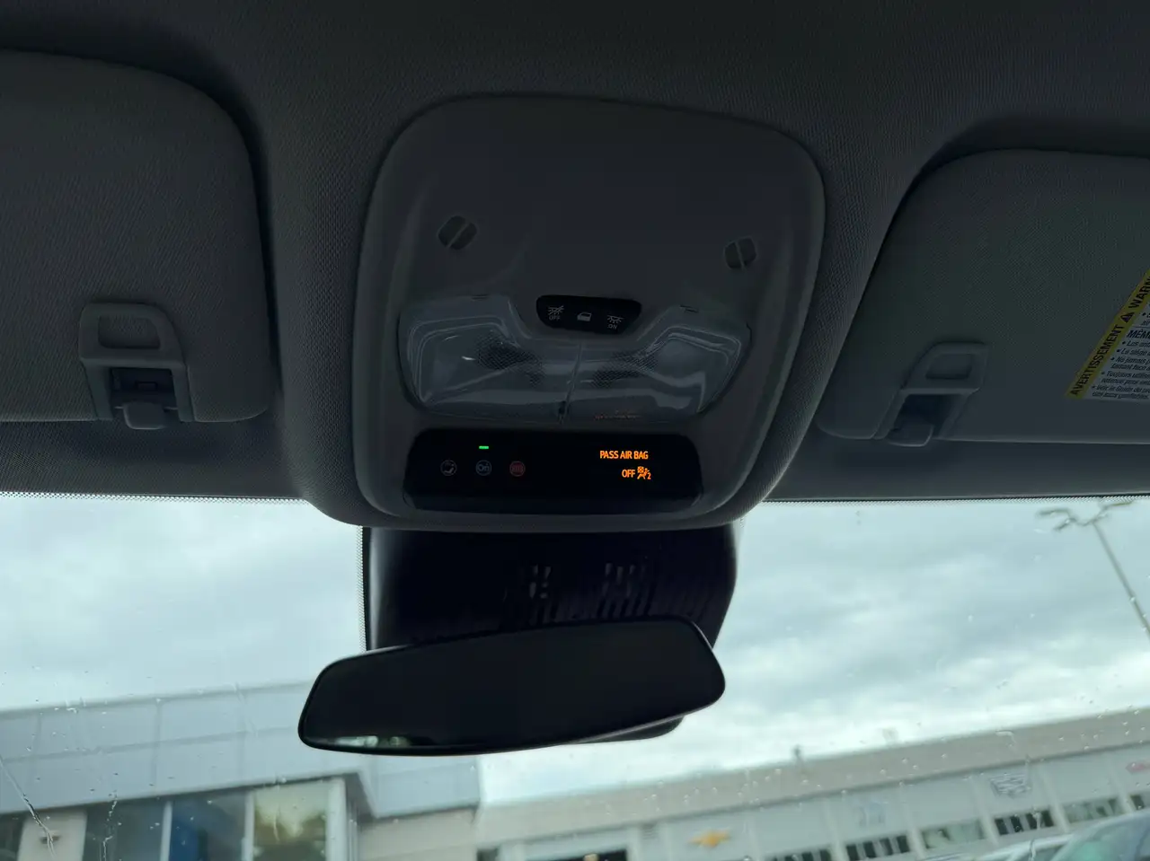 Chevrolet Bolt photo Chevrolet Bolt