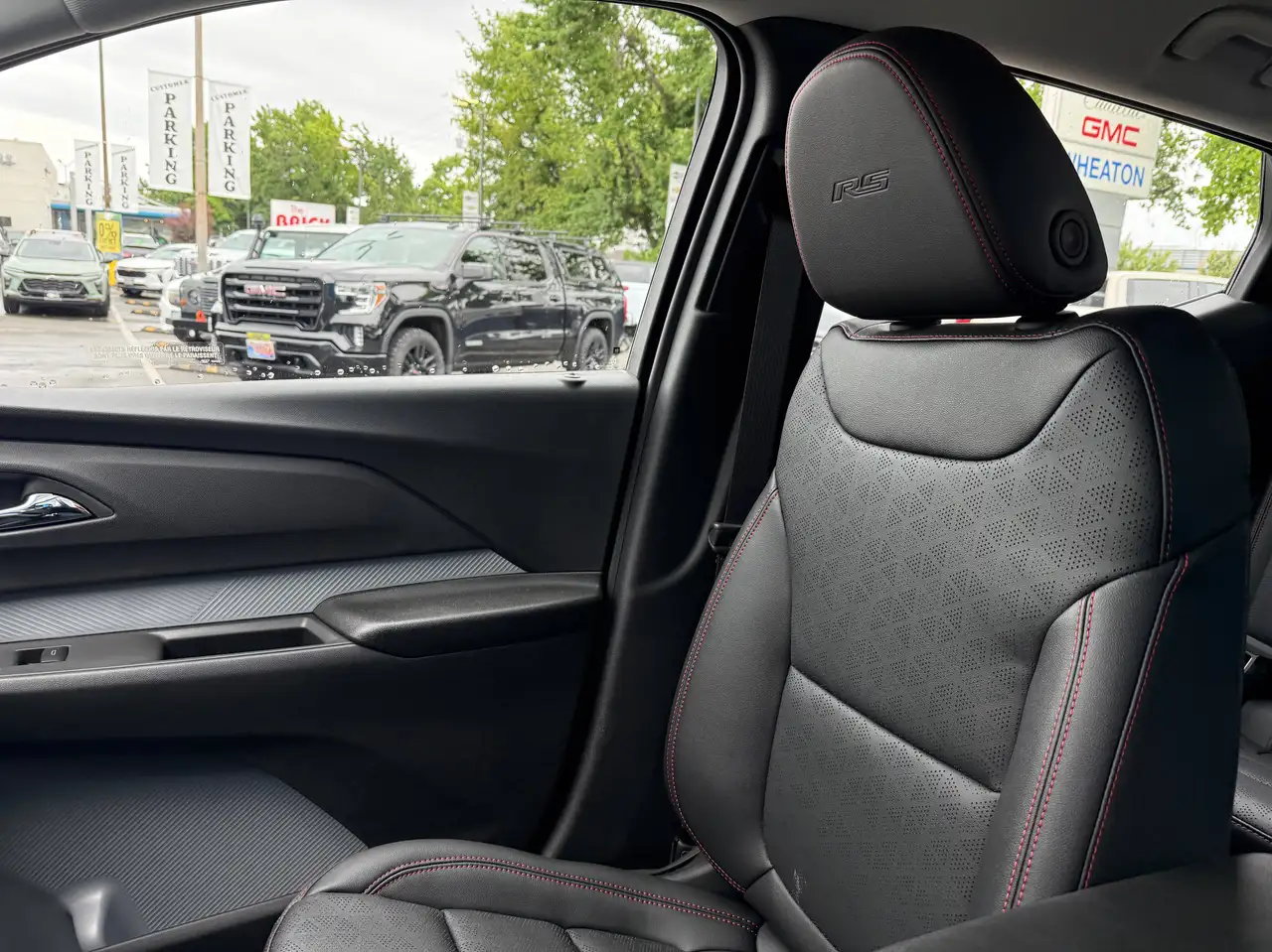 Chevrolet Bolt photo Chevrolet Bolt