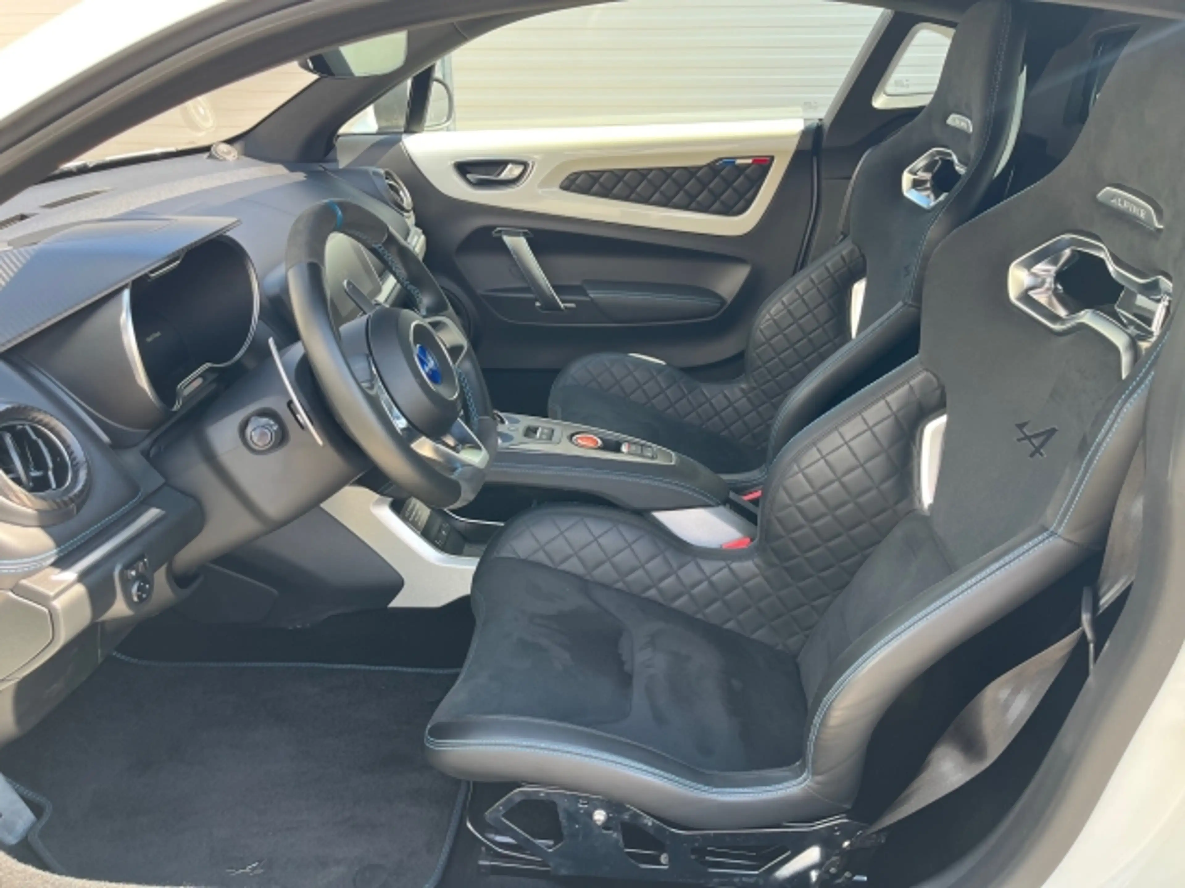 Alpine A110 Premiere Edition — photo 7