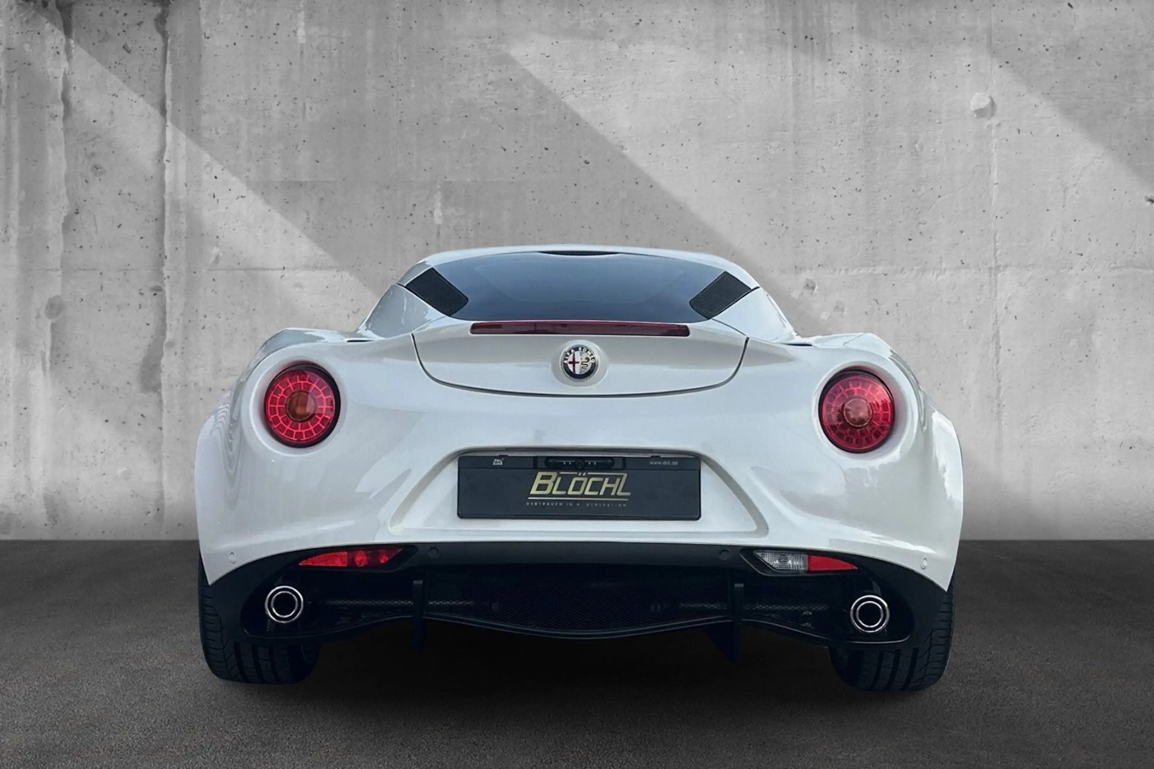 Alfa Romeo 4C *1.Hand*Deutsches Auto*Carbon Scheinwerfer — photo 4